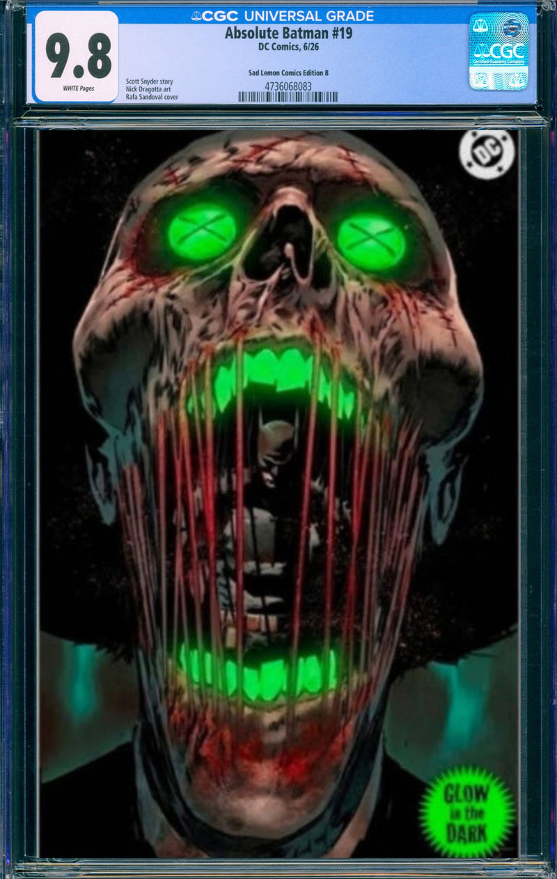 ABSOLUTE BATMAN #19 CGC 9.8 (Glow in the Dark Cover Ltd 800)
